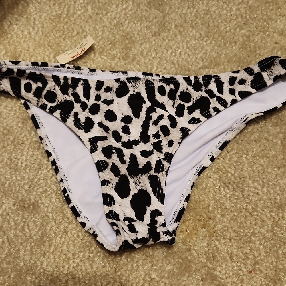 Cabana del Sol Swimsuit Bikini Bottoms Leopard Small